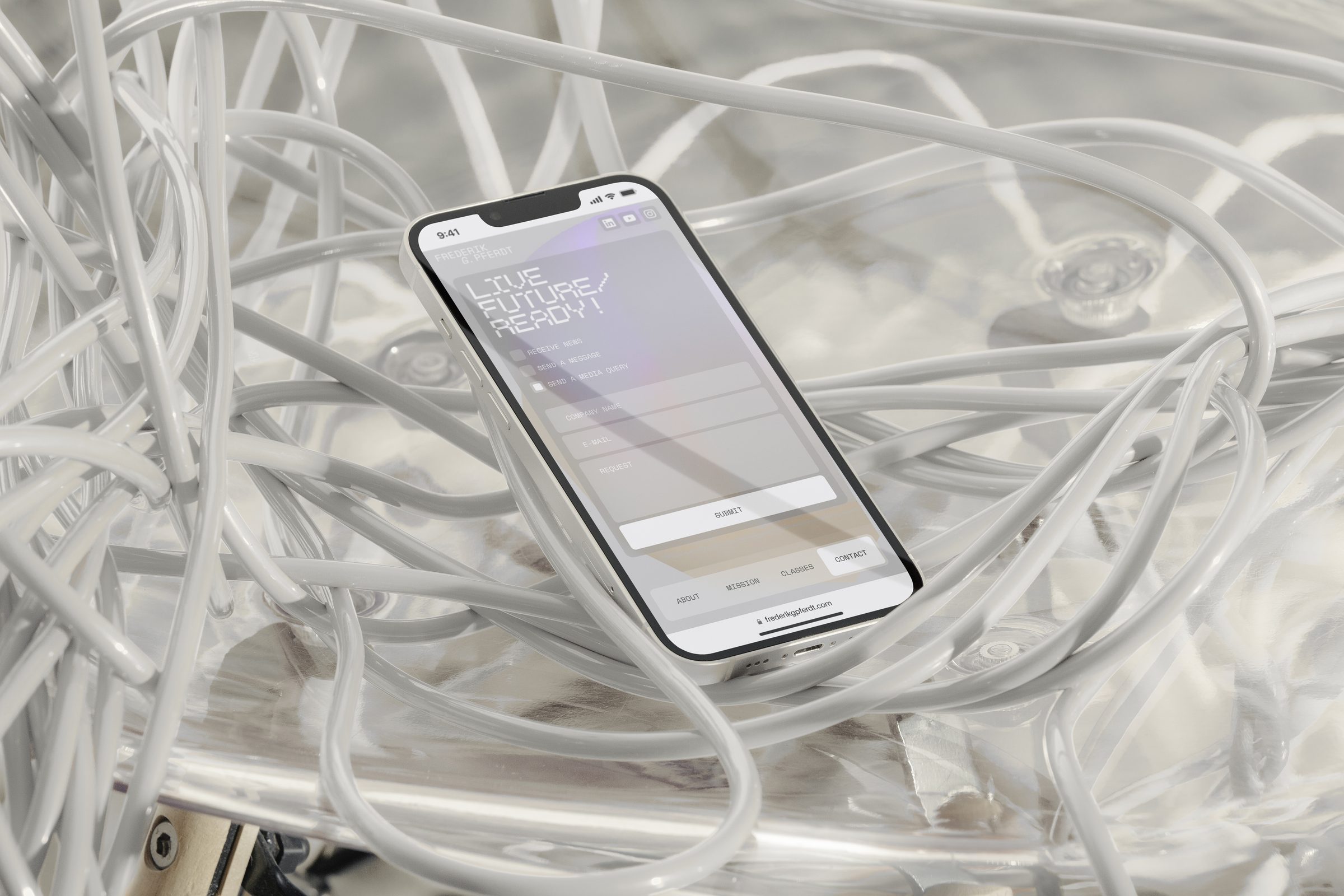 Frederik G. Pferdt mobile mockup