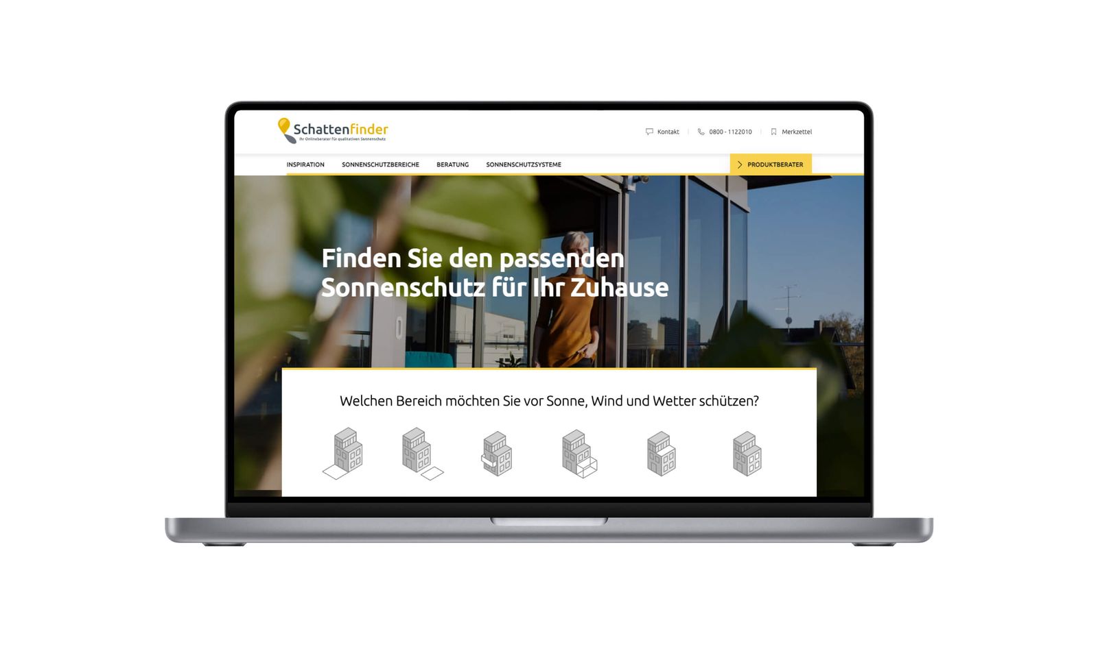 Schattenfinder website homepage on a laptop, terrace photo above the sunshade area selector